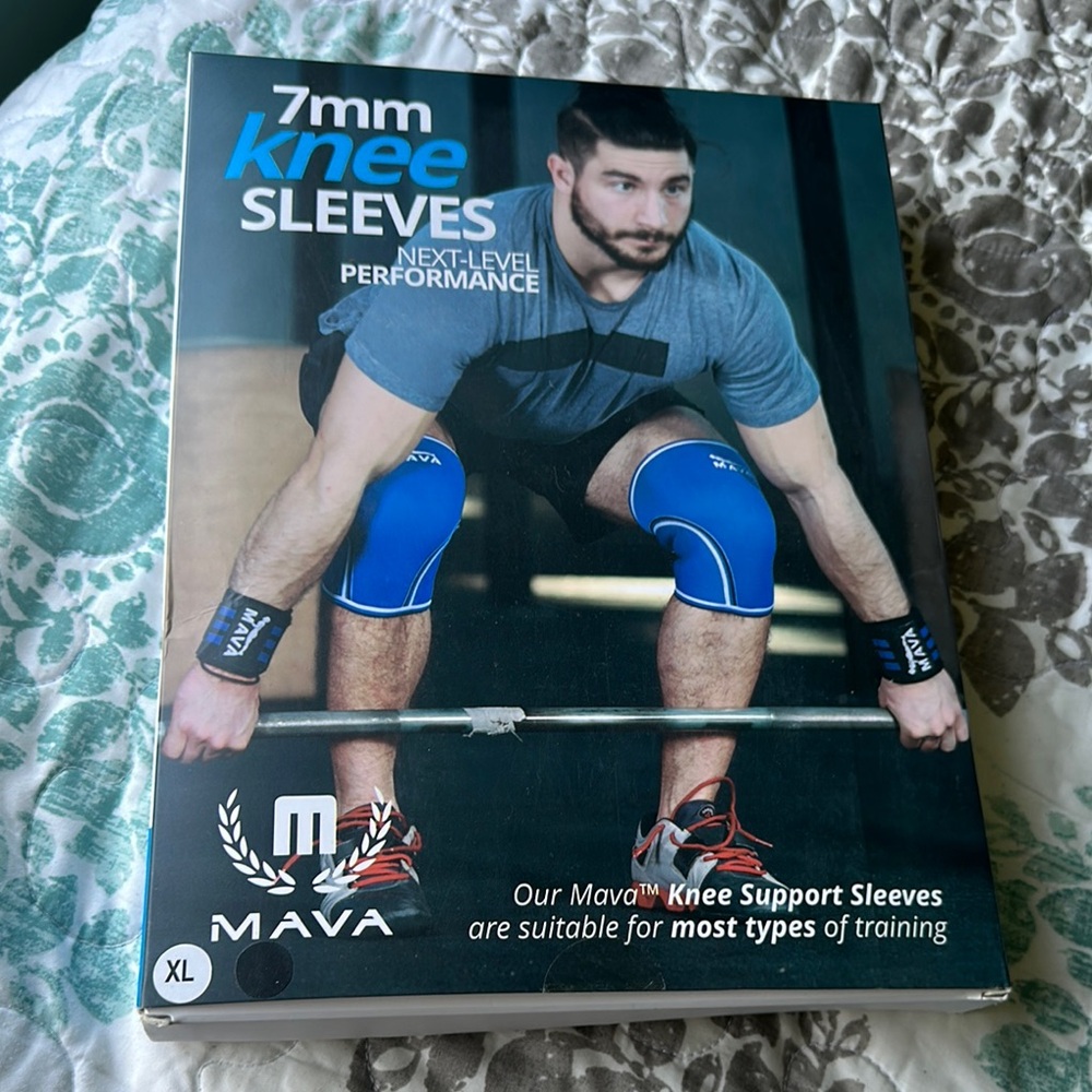 Mava Black Knee Compression Sleeves XL